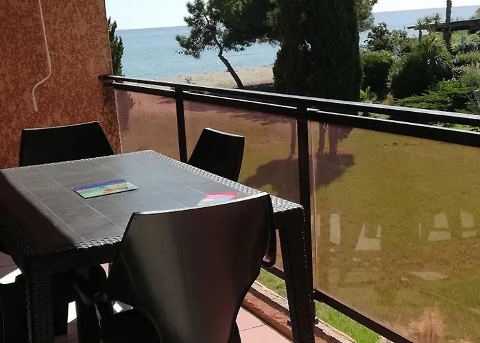 Les Pieds Dans L'eau *